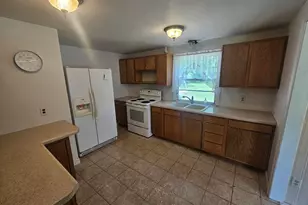 2439 S 13th St, Niles, MI 49120 - Photo 10