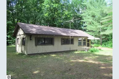 11052 N Hodenpyle Dam Road, Mesick, MI 49668 - Photo 2