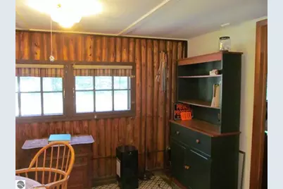 11052 N Hodenpyle Dam Road, Mesick, MI 49668 - Photo 6