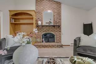 421 Sorrento Dr SE, Byron Center, MI 49315 - Photo 12