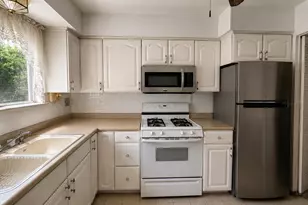1546 Zarieda St, Ortonville, MI 48462 - Photo 6