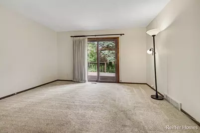 2638 Chatham Woods Drive SE, Grand Rapids, MI 49546 - Photo 10