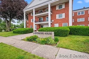 1249 Lakeshore Dr, Muskegon, MI 49441 - Photo 4