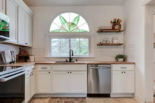 373 E D Ave, Kalamazoo, MI 49009 - Photo 14