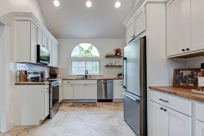 373 E D Avenue, Kalamazoo, MI 49009 - Photo 12