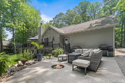 208 Chicago Avenue, Holland, MI 49424 - Photo 44
