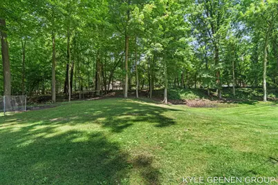 208 Chicago Avenue, Holland, MI 49424 - Photo 46