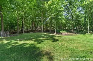 208 Chicago Ave, Holland, MI 49424 - Photo 46