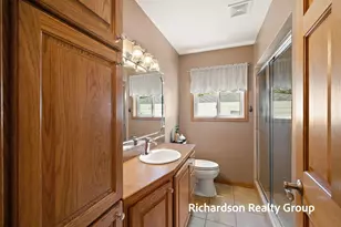 1702 Waverly Ave, Grand Haven, MI 49417 - Photo 20