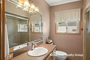 1702 Waverly Ave, Grand Haven, MI 49417 - Photo 22