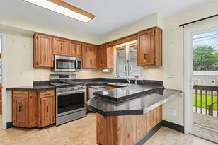 916 Sherwood Rd, Muskegon, MI 49441 - Photo 10