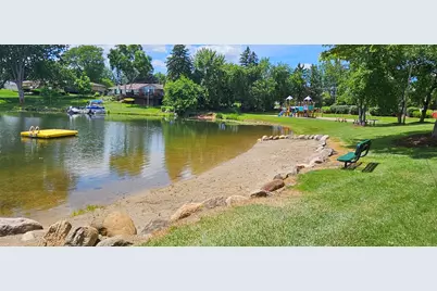 8690 Scenic Bluff Lane, White Lake, MI 48386 - Photo 24