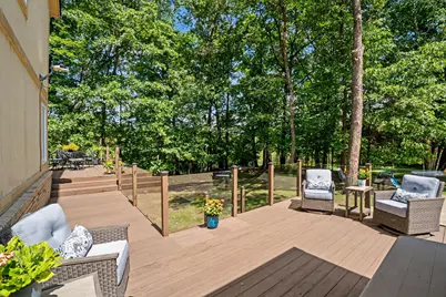 8690 Scenic Bluff Lane, White Lake, MI 48386 - Photo 16