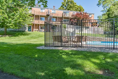 714 Garland Circle #E, Kalamazoo, MI 49008 - Photo 20