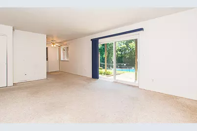 714 Garland Circle #E, Kalamazoo, MI 49008 - Photo 2