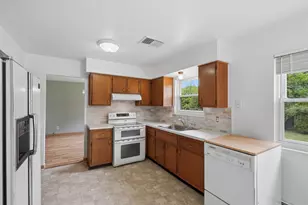 14140 Hubbard St, Livonia, MI 48154 - Photo 16