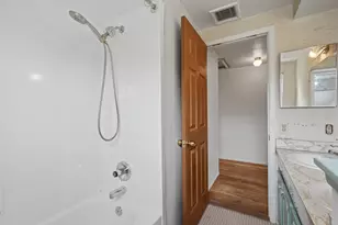 14140 Hubbard St, Livonia, MI 48154 - Photo 32