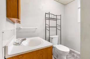 65 E Chicago St, Quincy, MI 49082 - Photo 10