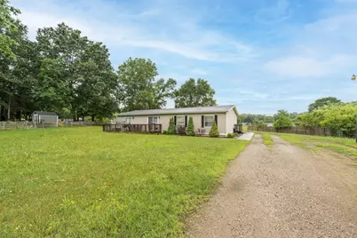430 N Blue Creek Road, Benton Harbor, MI 49022 - Photo 2
