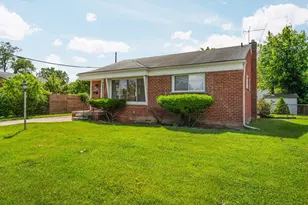 29919 Spring Arbor Dr, Inkster, MI 48141 - Photo 2