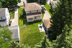 1925 Emerald Ave NE, Grand Rapids, MI 49505 - Photo 32