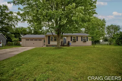 2864 Mustang Court NE, Grand Rapids, MI 49525 - Photo 2