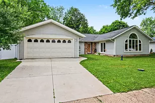 3923 Devonshire Ave, Kalamazoo, MI 49006 - Photo 2