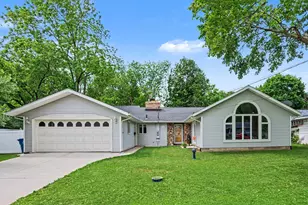 3923 Devonshire Ave, Kalamazoo, MI 49006 - Photo 1