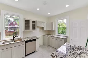 322 King St, Detroit, MI 48202 - Photo 12