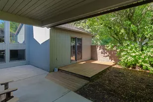 381 Timber Dr, Coloma, MI 49038 - Photo 4