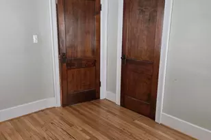 917 Forestdale Rd, Royal Oak, MI 48067 - Photo 12
