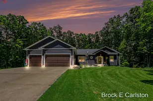 1294 Tall Tree Ln, Muskegon, MI 49445 - Photo 2