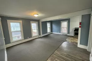 838 Davis St, Kalamazoo, MI 49008 - Photo 2