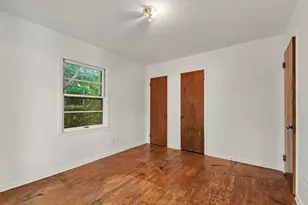 1057 Lyon St NE, Grand Rapids, MI 49503 - Photo 16