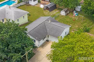 3815 Perry Ave SW, Wyoming, MI 49519 - Photo 10