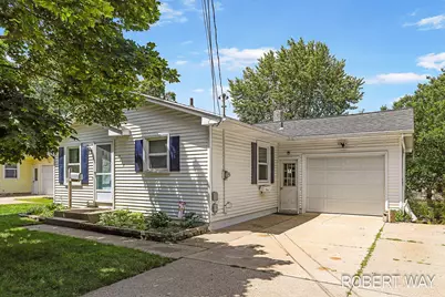 3815 Perry Avenue SW, Wyoming, MI 49519 - Photo 4