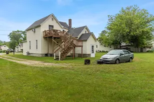 347 E Gardner St, Sparta, MI 49345 - Photo 24