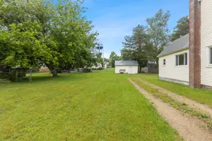 347 E Gardner St, Sparta, MI 49345 - Photo 28