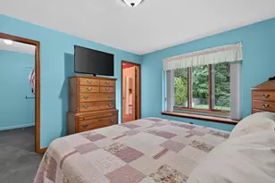 34555 Dover Ave, Livonia, MI 48150 - Photo 16