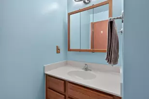 34555 Dover Ave, Livonia, MI 48150 - Photo 20