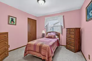 34555 Dover Ave, Livonia, MI 48150 - Photo 26