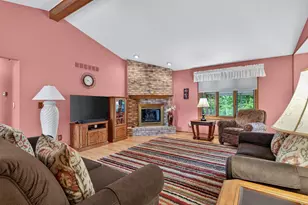 34555 Dover Ave, Livonia, MI 48150 - Photo 4