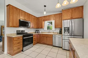 341 Nora St SE, Kentwood, MI 49548 - Photo 4