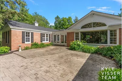 2089 Robinson Road SE, Grand Rapids, MI 49506 - Photo 58