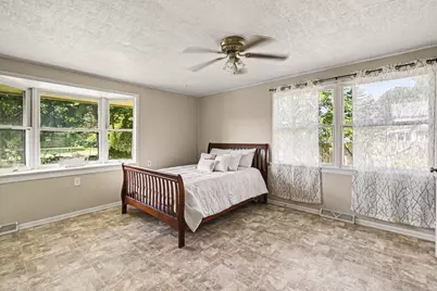 412 Merritt Street, Charlotte, MI 48813 - Photo 12