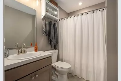 194 Hickory Valley Drive, Kalamazoo, MI 49009 - Photo 14
