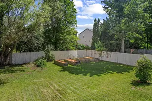1079 Stamford Rd, Ypsilanti, MI 48198 - Photo 32