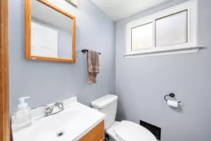 1079 Stamford Rd, Ypsilanti, MI 48198 - Photo 12