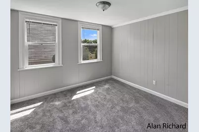 21 Gold Avenue NW, Grand Rapids, MI 49504 - Photo 6