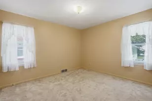 3031 Syracuse St, Dearborn, MI 48124 - Photo 16